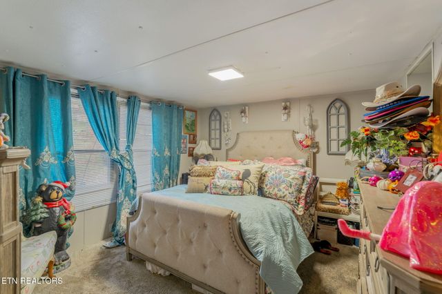 668 Raccoon Valley Rd, Maynardville, TN 37807