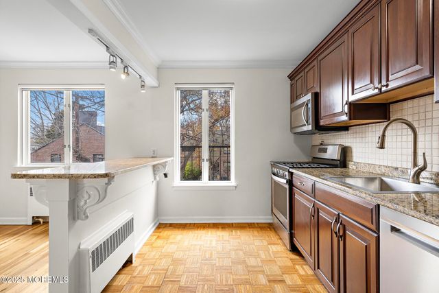 283 Spring Street 1C, Red Bank, NJ 07701