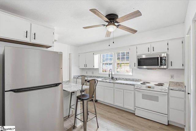 41 Summercreek Drive, Spartanburg, SC 29307