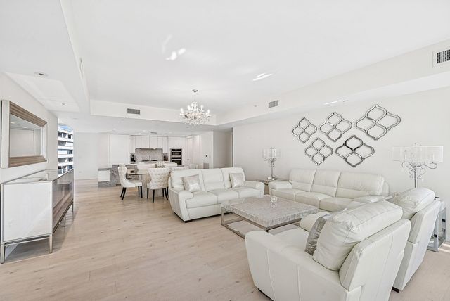 3550 S Ocean Boulevard 5e, South Palm Beach, FL 33480