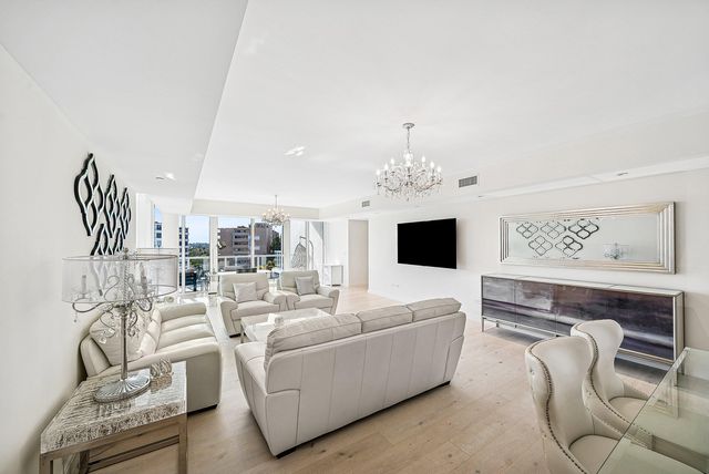 3550 S Ocean Boulevard 5e, South Palm Beach, FL 33480