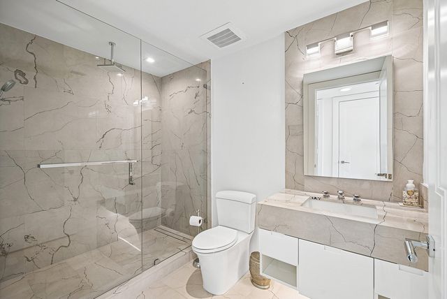 3550 S Ocean Boulevard 5e, South Palm Beach, FL 33480