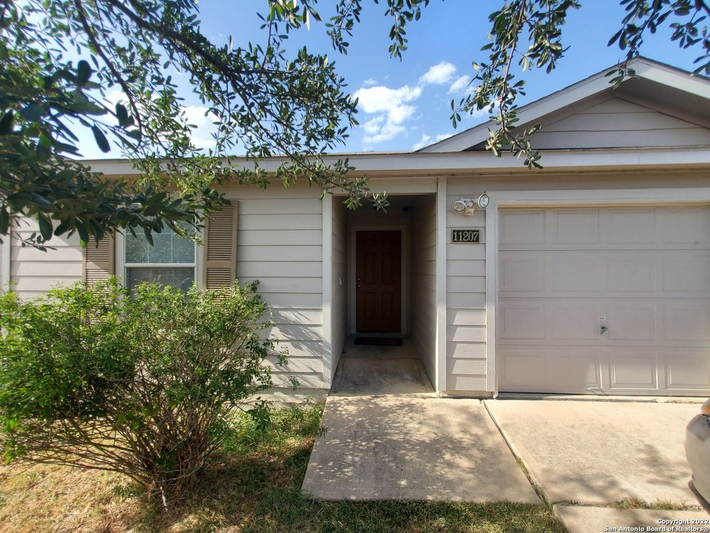 11207 COUNTRY CANYON, San Antonio, TX 78252