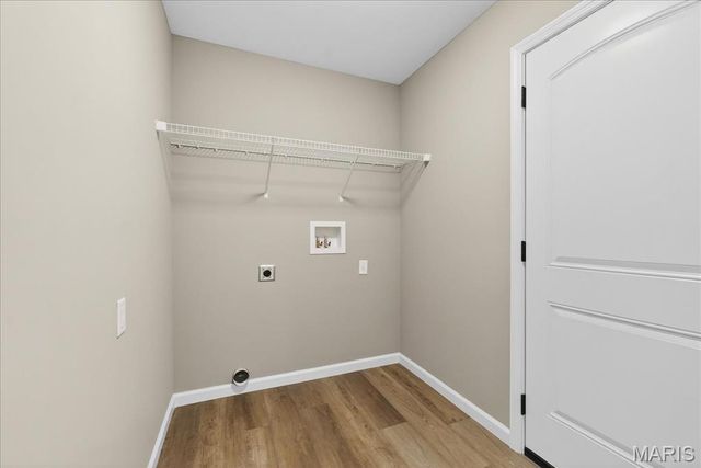 10 Wild Ridge Manor Court, Florissant, MO 63033