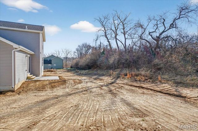 10 Wild Ridge Manor Court, Florissant, MO 63033