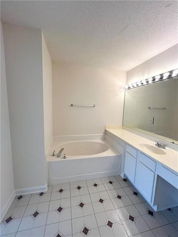 5305 Falling Water Terrace, Roswell, GA 30076