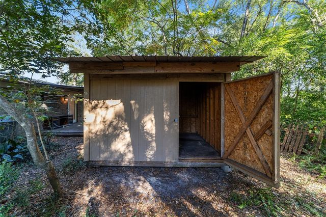 405 SW 257TH TERRACE, Newberry, FL 32669