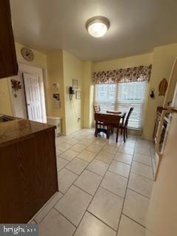 11598 OVERLEIGH DR, Woodbridge, VA 22192