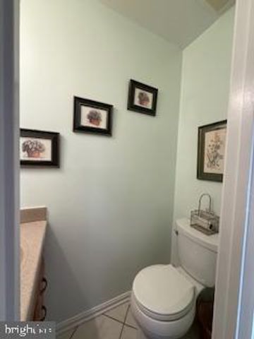 11598 OVERLEIGH DR, Woodbridge, VA 22192