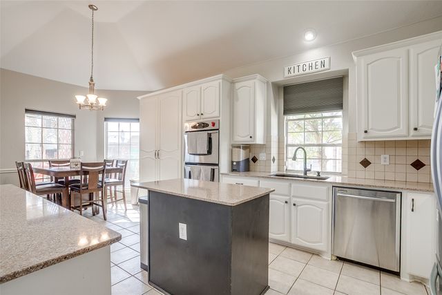 5366 Desert Falls Drive, Fort Worth, TX 76137