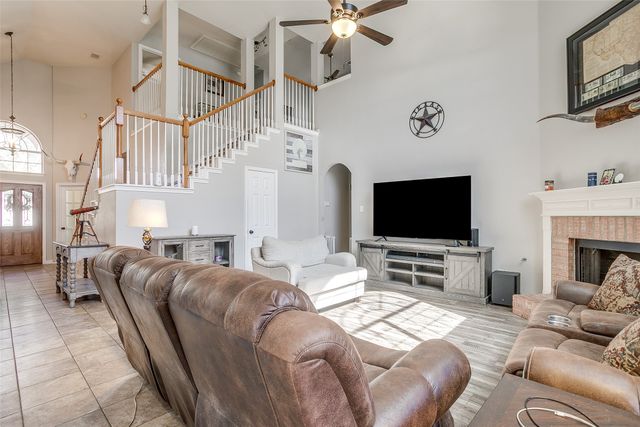 5366 Desert Falls Drive, Fort Worth, TX 76137