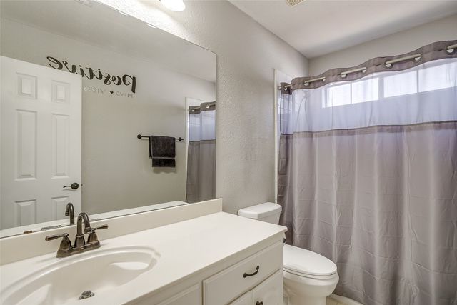 5366 Desert Falls Drive, Fort Worth, TX 76137