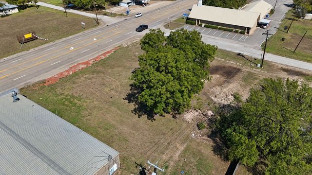 305 NW 2nd Street, Kerens, TX 75144