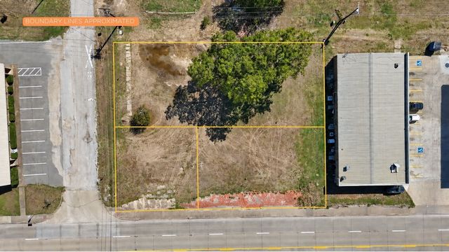 305 NW 2nd Street, Kerens, TX 75144