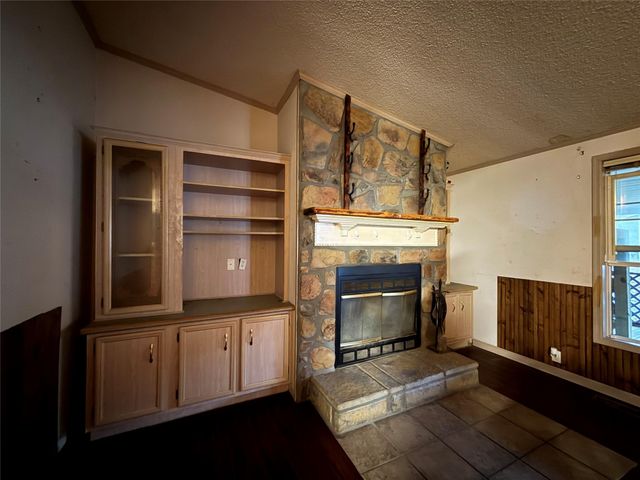 669 County Road 1245, Warren, TX 77664