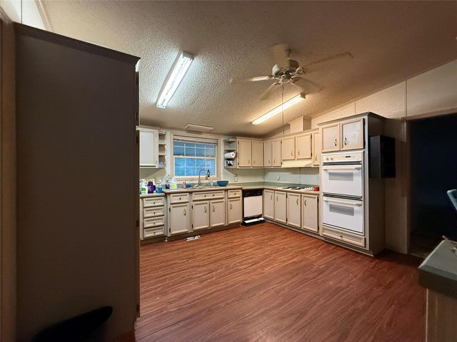 669 County Road 1245, Warren, TX 77664