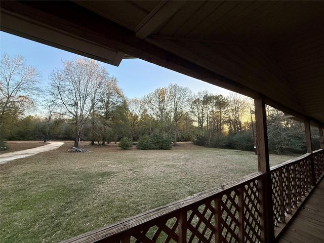 669 County Road 1245, Warren, TX 77664