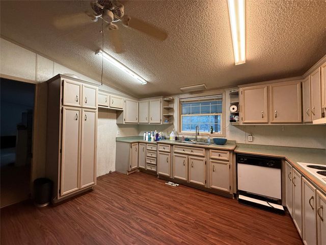 669 County Road 1245, Warren, TX 77664