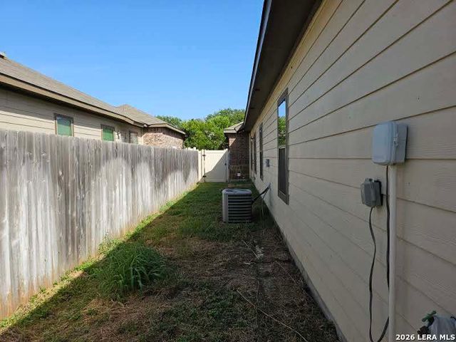 1049-1051 Carolyn Cove, New Braunfels, TX 78130