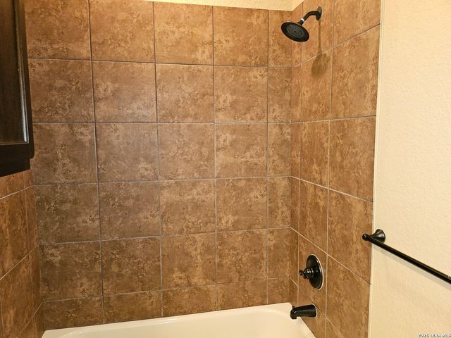 1049-1051 Carolyn Cove, New Braunfels, TX 78130