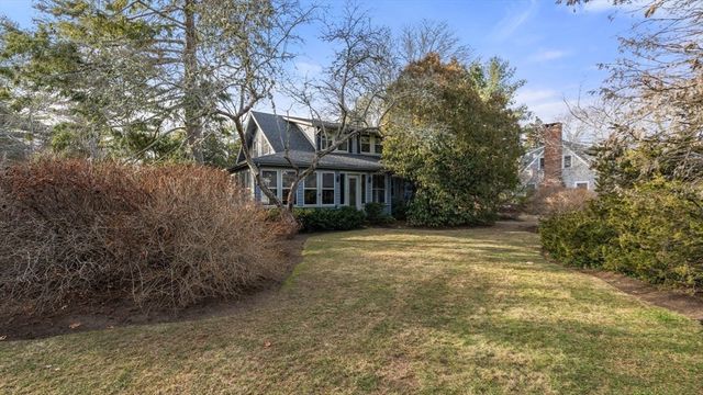 68 Abrams Hill Rd, Duxbury, MA 02332