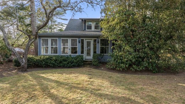 68 Abrams Hill Rd, Duxbury, MA 02332