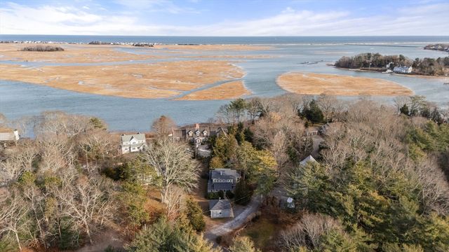 68 Abrams Hill Rd, Duxbury, MA 02332