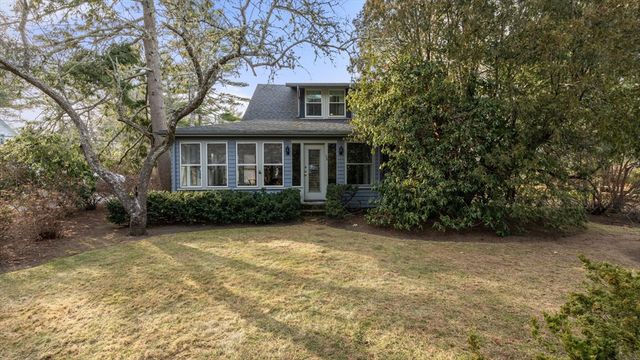 68 Abrams Hill Rd, Duxbury, MA 02332