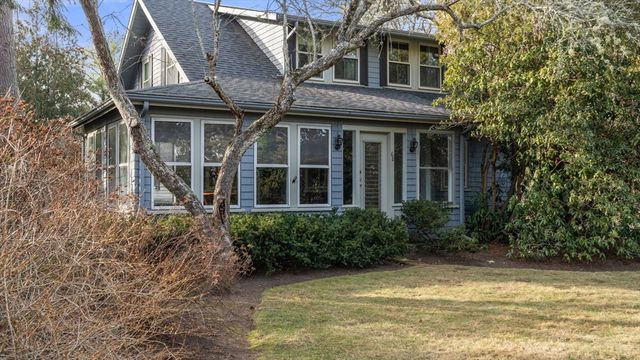 68 Abrams Hill Rd, Duxbury, MA 02332