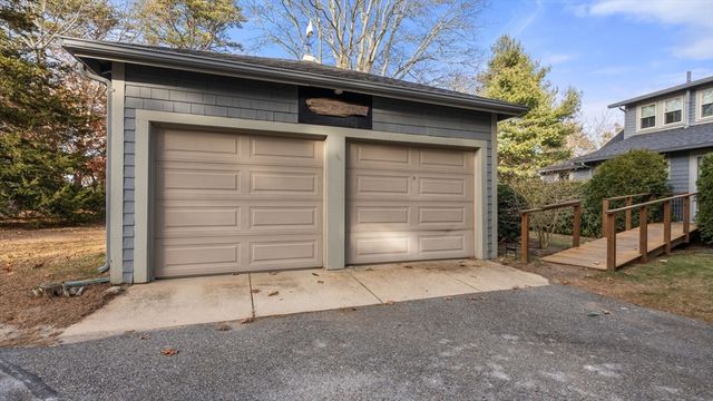 68 Abrams Hill Rd, Duxbury, MA 02332