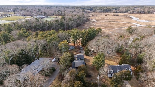 68 Abrams Hill Rd, Duxbury, MA 02332