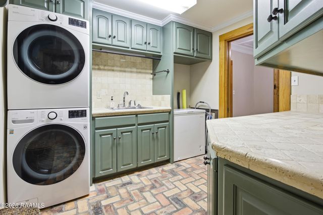 107 Campania Street, Rayne, LA 70578