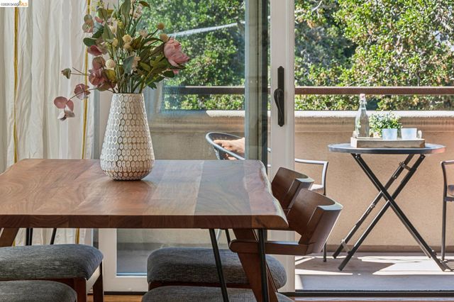 3424 Richmond Blvd, Oakland, CA 94611