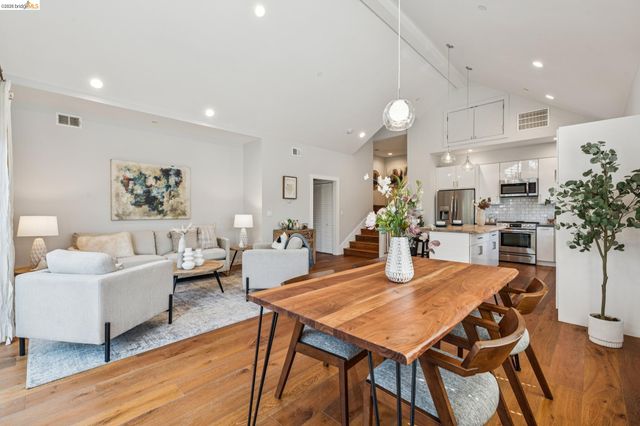 3424 Richmond Blvd, Oakland, CA 94611