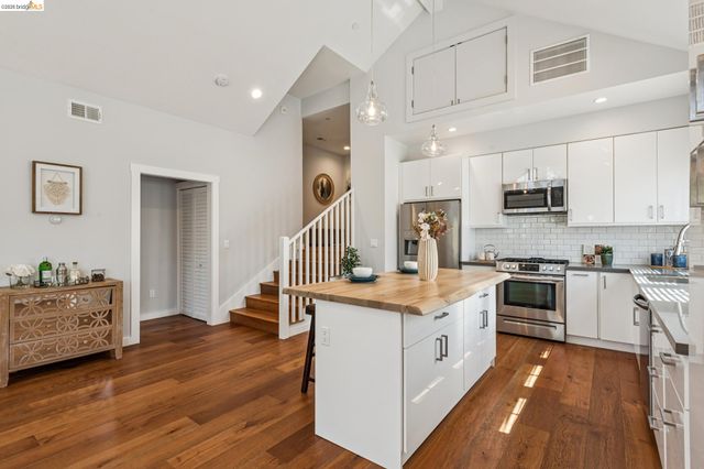 3424 Richmond Blvd, Oakland, CA 94611