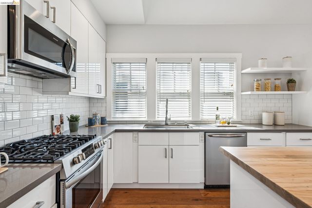 3424 Richmond Blvd, Oakland, CA 94611