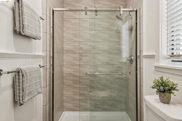 3424 Richmond Blvd, Oakland, CA 94611