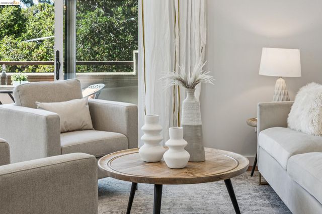 3424 Richmond Blvd, Oakland, CA 94611