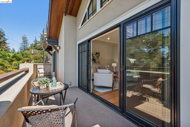 3424 Richmond Blvd, Oakland, CA 94611