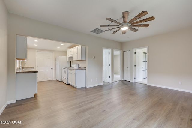 107 S St. Louis Avenue, Joplin, MO 64801