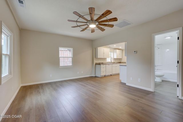 107 S St. Louis Avenue, Joplin, MO 64801