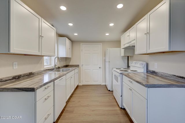 107 S St. Louis Avenue, Joplin, MO 64801