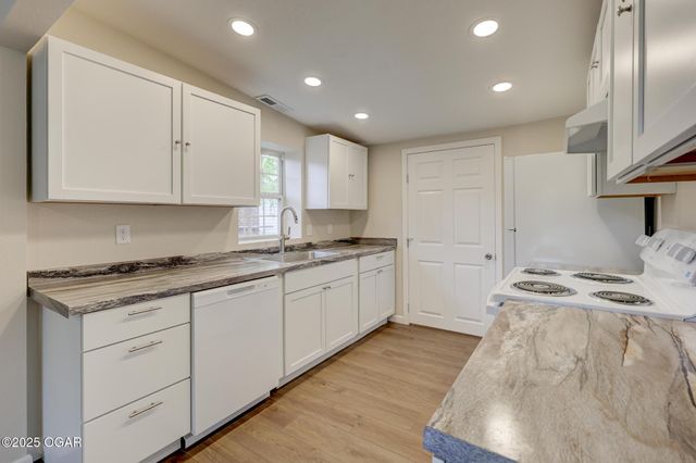 107 S St. Louis Avenue, Joplin, MO 64801