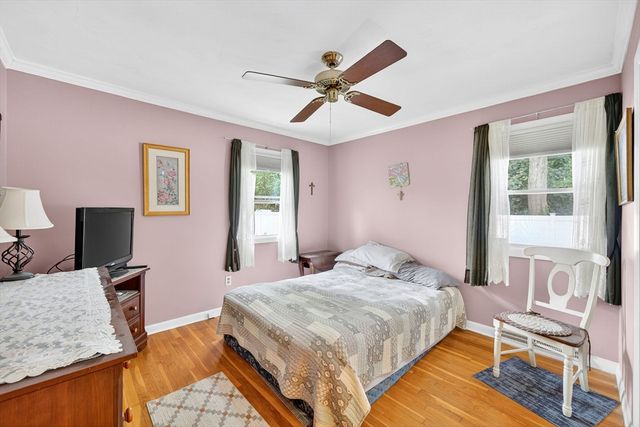 4 Lincoln Dr, Fairhaven, MA 02719