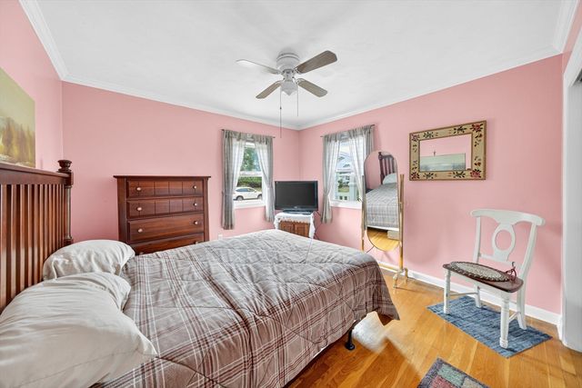 4 Lincoln Dr, Fairhaven, MA 02719