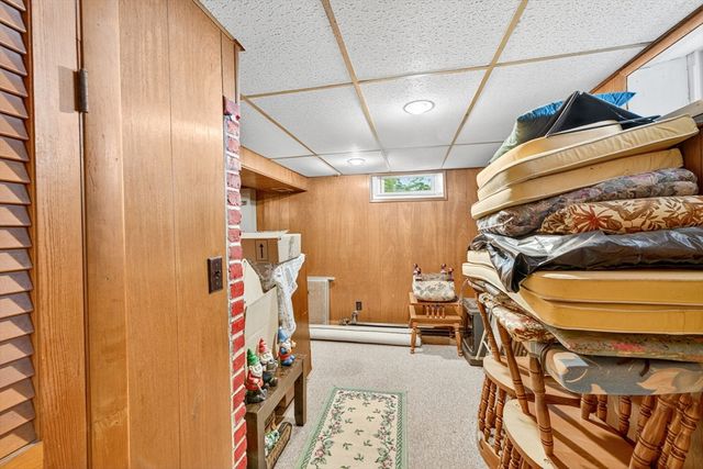 4 Lincoln Dr, Fairhaven, MA 02719
