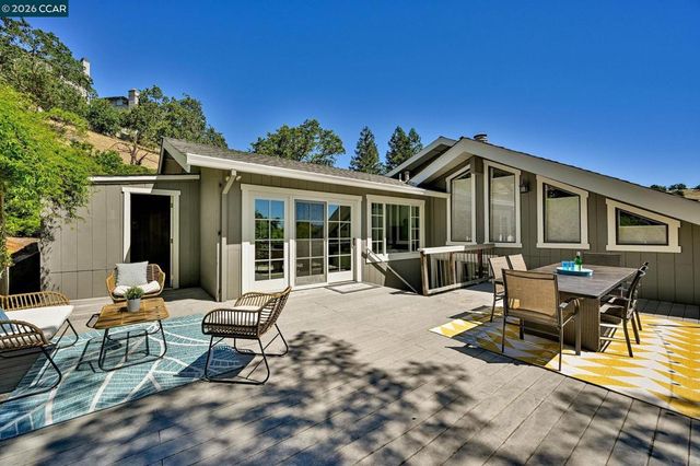 822 Regency Ct, Walnut Creek, CA 94597