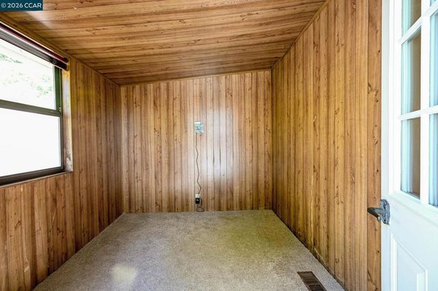 822 Regency Ct, Walnut Creek, CA 94597