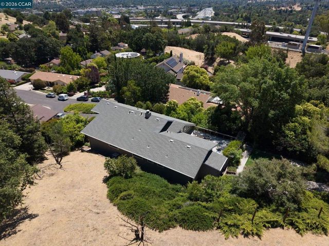 822 Regency Ct, Walnut Creek, CA 94597