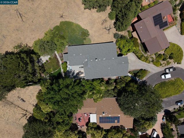 822 Regency Ct, Walnut Creek, CA 94597